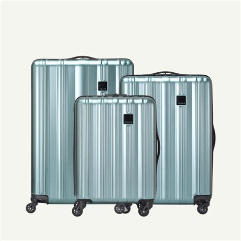 tripp cabin suitcase size.